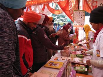 Visitors showing keen interest in Atam Pargas Publications