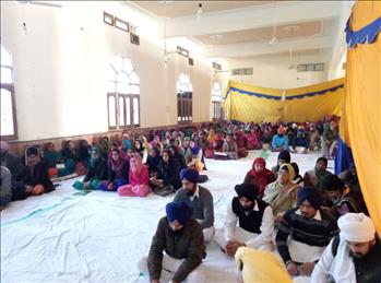 Receptive audience listening carefully the lecture.