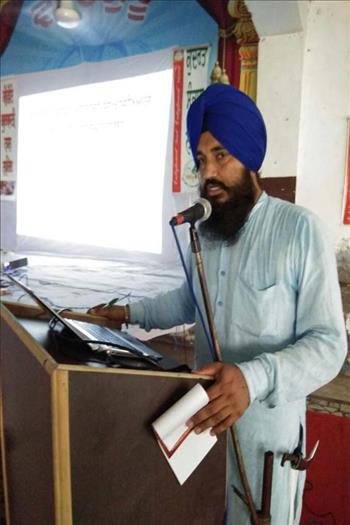 S. Budha Singh, Principal, Kalgidhar Academy inspiring the students to take inspiration from our great history. 