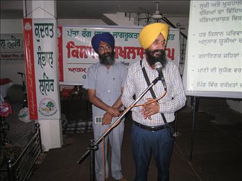 S. Ranjit Singh, farmer from the village Sur Singh Wala taking responsibility to follow the farmers in the village.