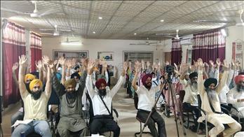 <span style="font-size: 13px;">Educational Workshop</span>