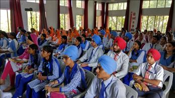 Students listening the talk with full attention.