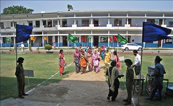 Attendees coming for the workshop.