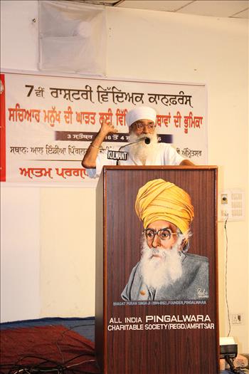 Principal Narinderpal Singh, Delhi captivating the audience minds.